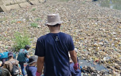 Hari Lingkungan 2025: Telkom University Dukung Aksi Bersih Citarum dan Tanam Pohon