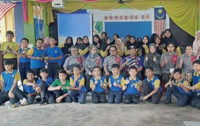 Pelatihan Robotik Tingkat SD di Malaysia